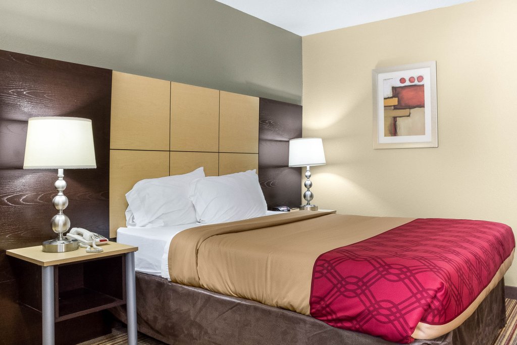 Фото Econo Lodge Grand Forks