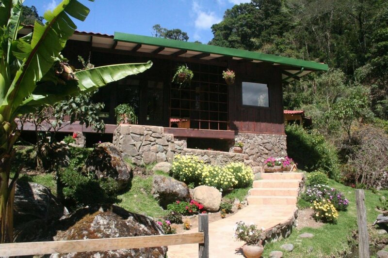 Гостиница Trogon Lodge