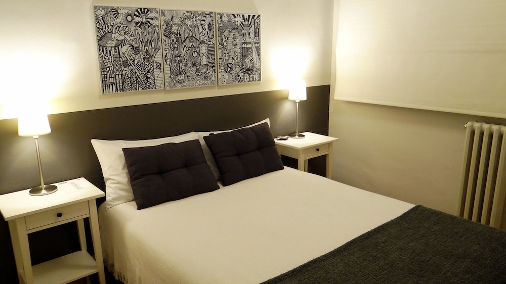 Фото Hostal El Ninot