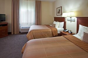 Гостиница Candlewood Suites Fort Myers Sanibel Gateway, an Ihg Hotel