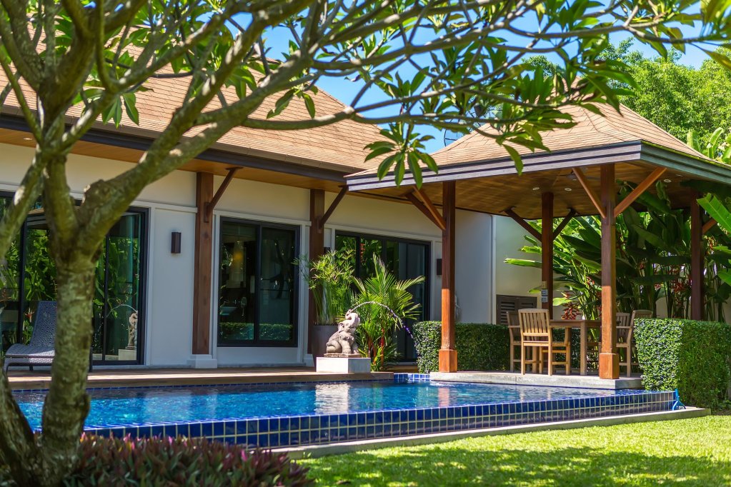 Фото Villa Haeata: Kokyang style Nai Harn Beach