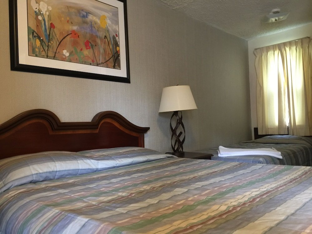 Фото Falls Motel
