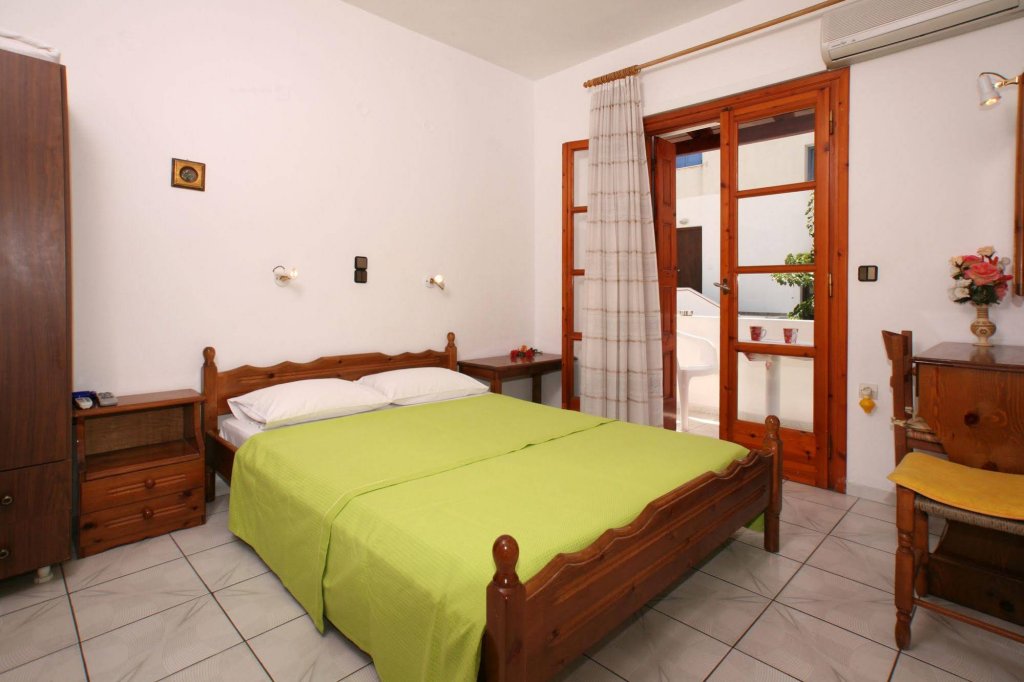 Фото Kapetanos Rooms