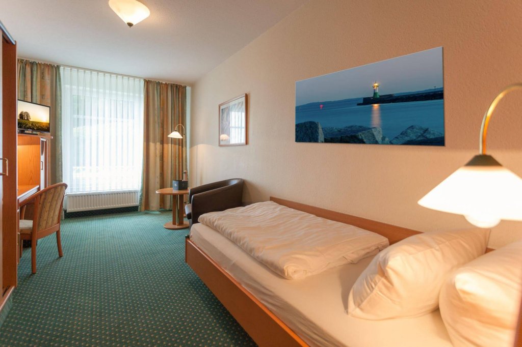 Фото Hotel Bernstein