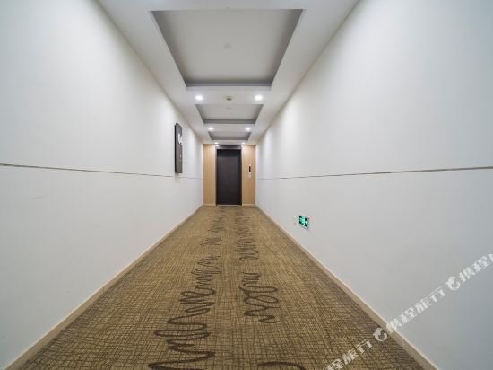 Фото Hanting Hotel Shanghai Hongqiao Railway Station Beidi Road