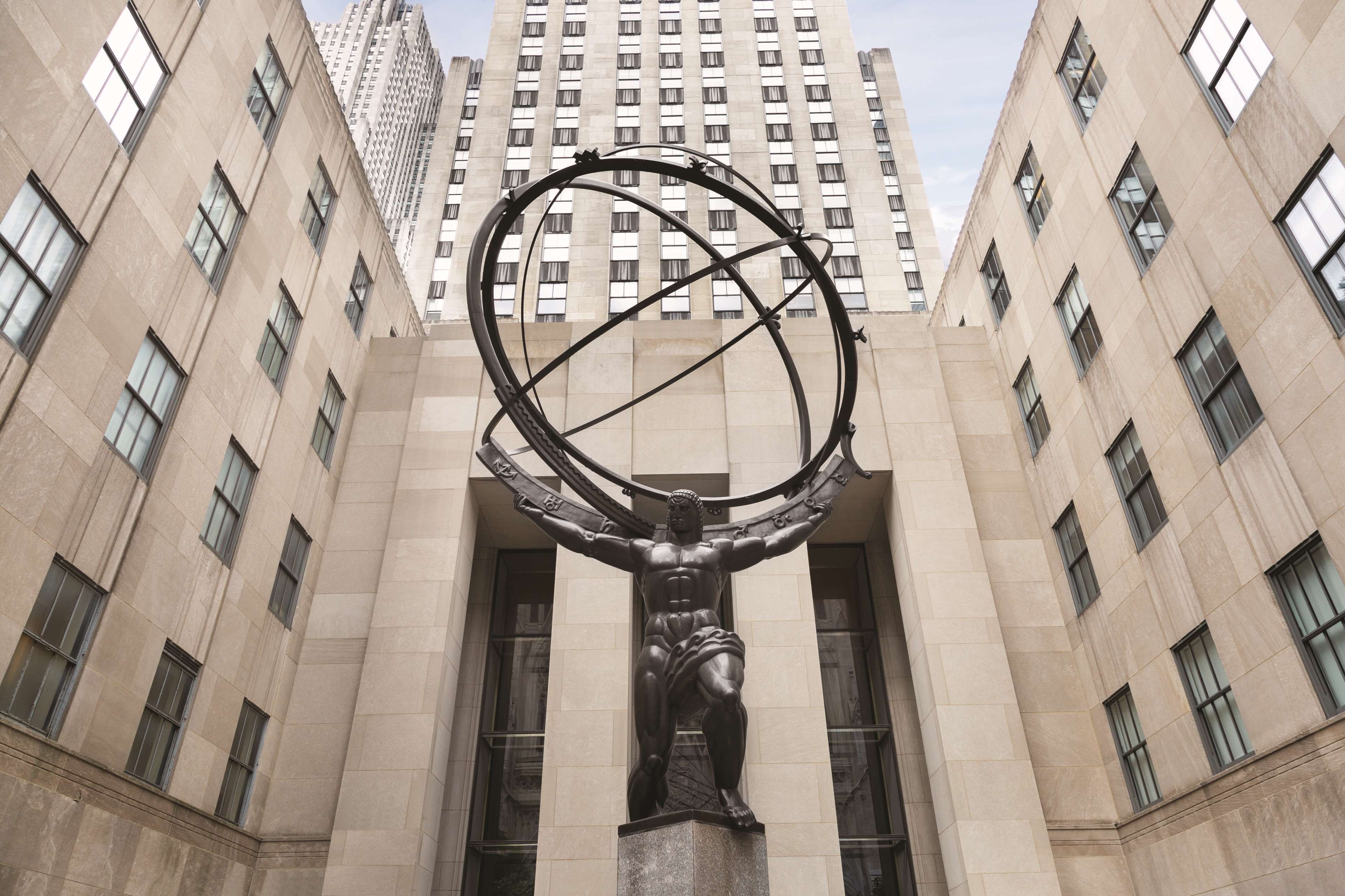 Фото DoubleTree by Hilton New York Midtown Fifth Ave