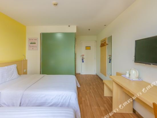 Фото 7 Days Inn Bayi Square Second Branch