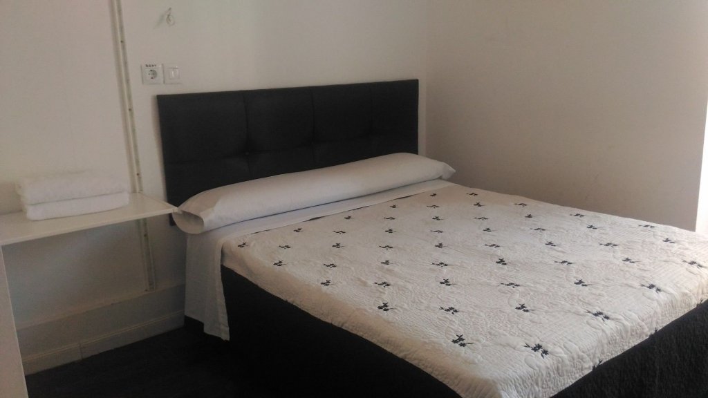 Фото Hostal Oliver