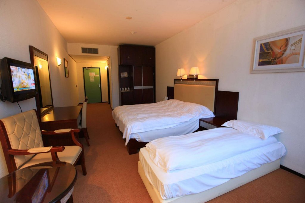 Фото New Ocean Paradise Hotel