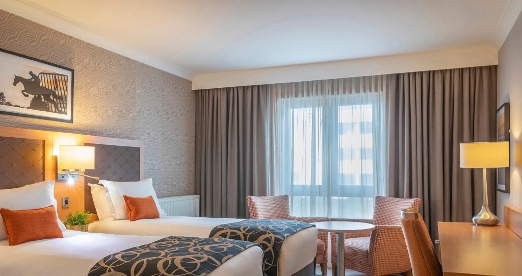 Фото Clayton Hotel Belfast