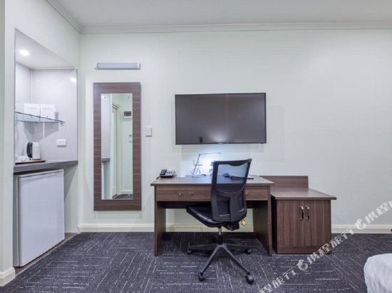 Фото Best Western Airport Motel And Convention Centre