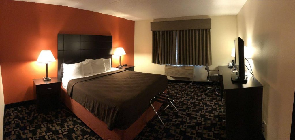 Фото Baymont by Wyndham Bloomington Msp Airport