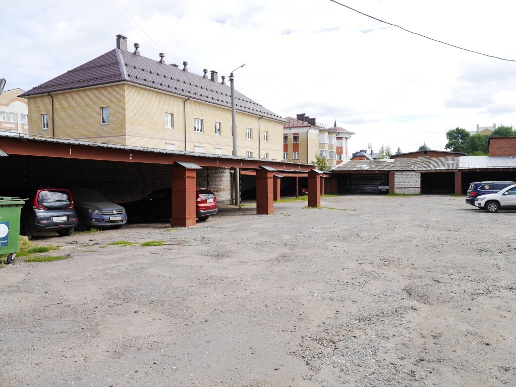 Aparcamiento de coches Парковка при гостинице Губернская, , foto