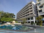Charoen Hotel