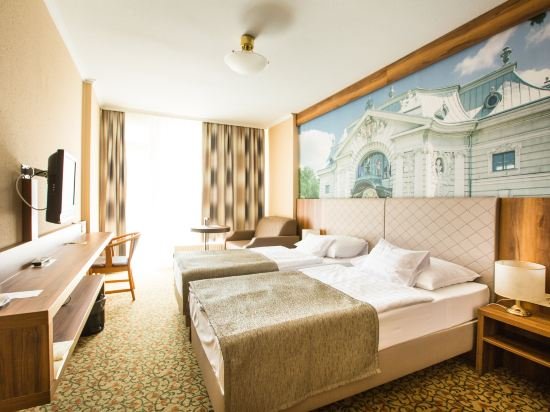 Фото Aranyhomok Business-City-Wellness Hotel