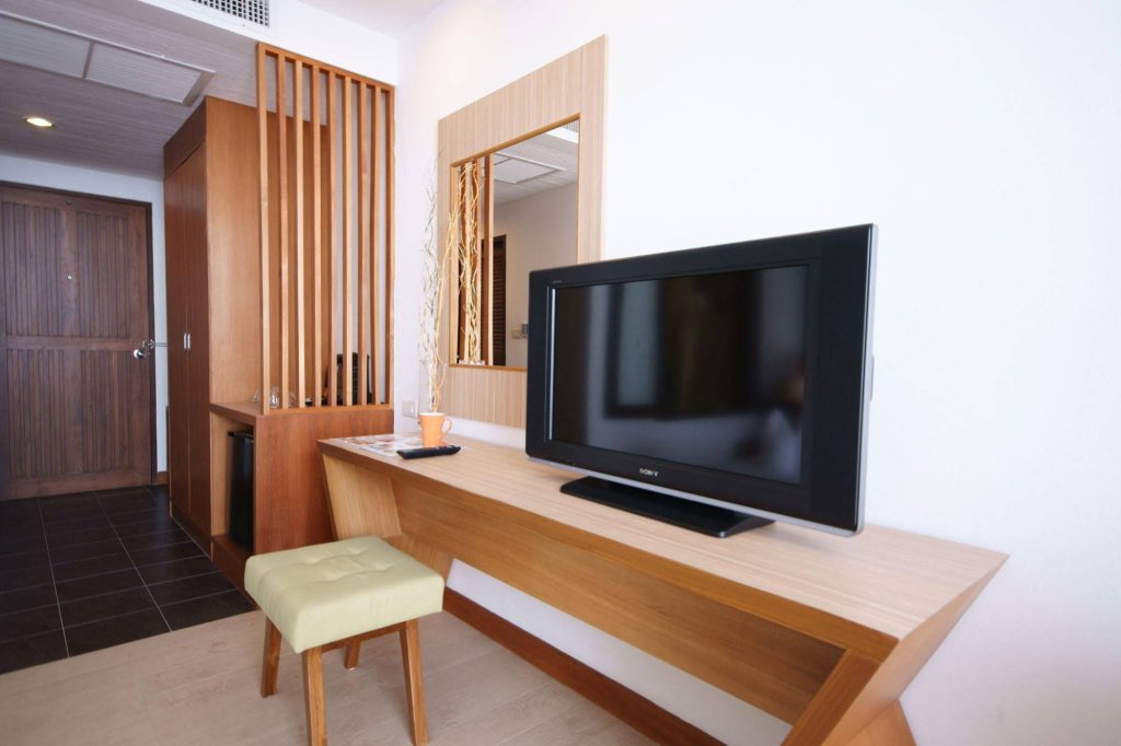 Фото Hotel J Pattaya