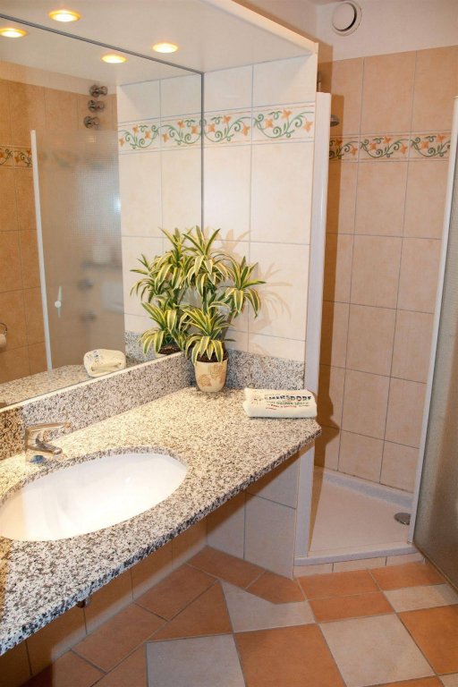 Фото Hotel Gremersdorf - Zum Grünen Jäger