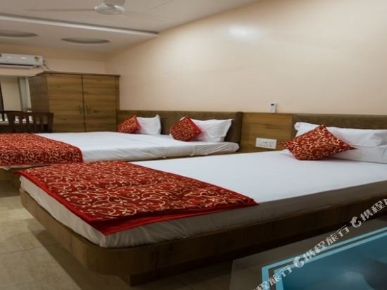 Фото Hotel Balaji Palace