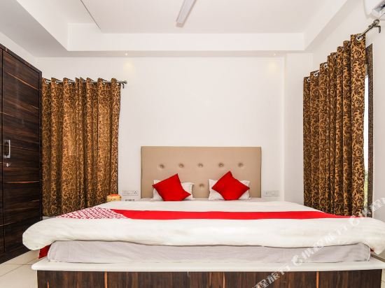 Фото Oyo 23571 Jai Bhawani