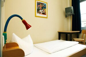 Гостиница Acama Kreuzberg Hotel + Hostel