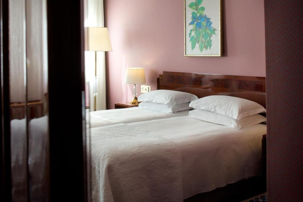 Фото Starhotels Du Parc