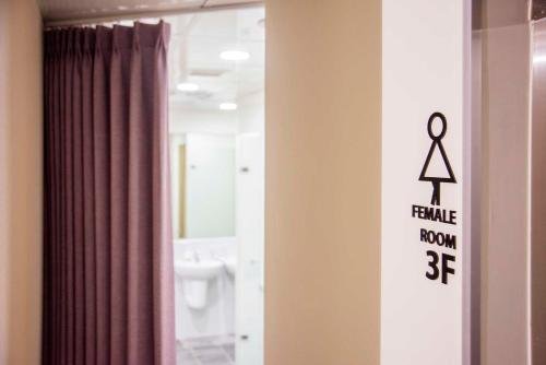 Фото Old Door Hostel & Bar