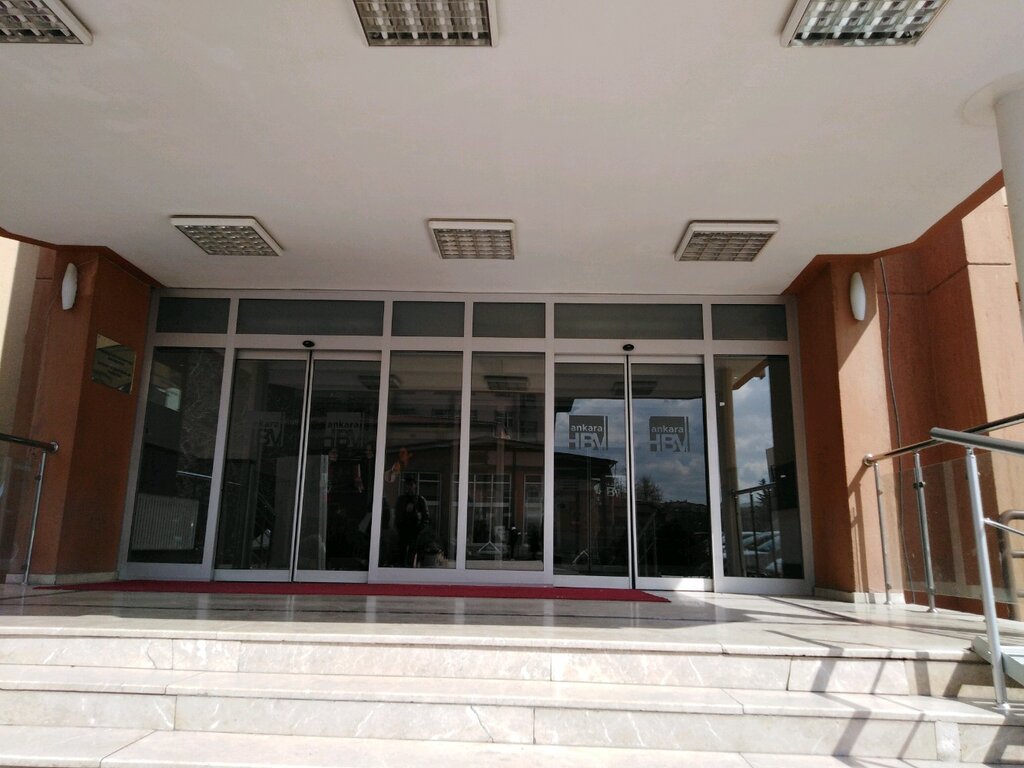 Mesleki ve teknik anadolu lisesi Ankara Hacı Bayram Veli Üniversitesi Bankacılık ve Sigortacılık Yüksekokulu, Yenimahalle, foto