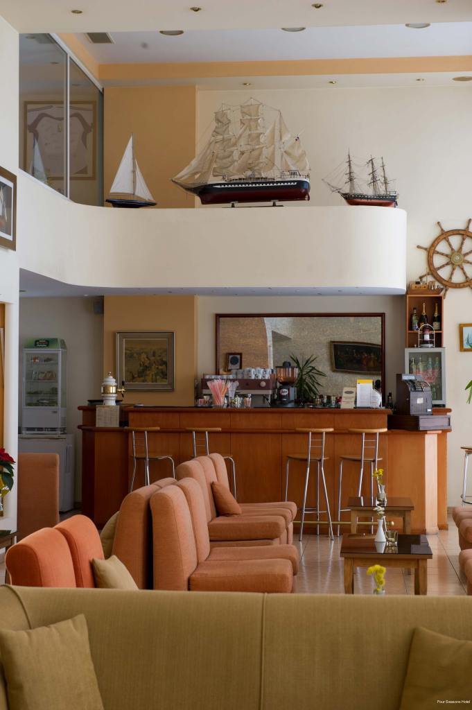 Фото Four Seasons Hotel