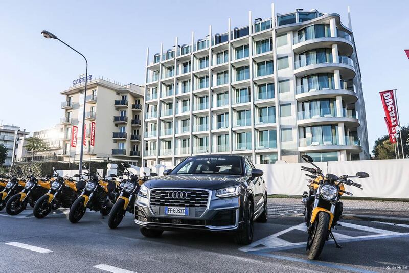 Фото I-Suite Hotel