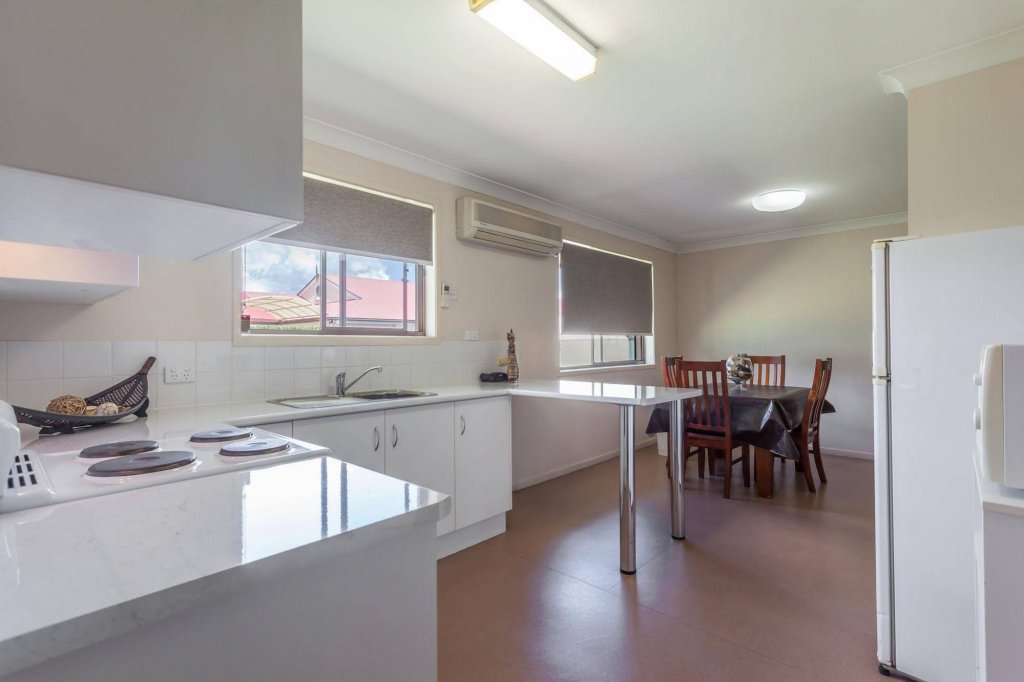 Фото Clifford Gardens Motor Inn