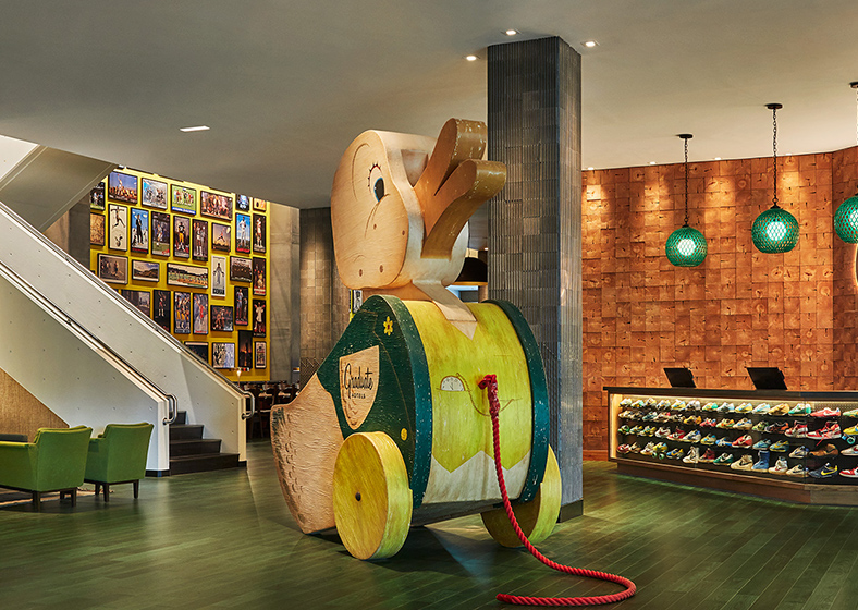 Фото Graduate Eugene