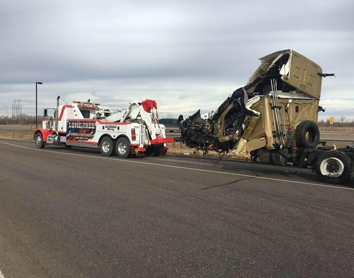 Auto technical assistance, car evacuation Lone Tree Towing, Grand Island, photo