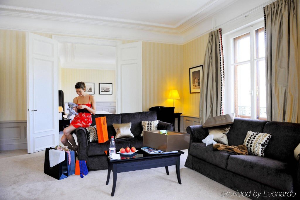 Фото Hotel Des Trois Couronnes