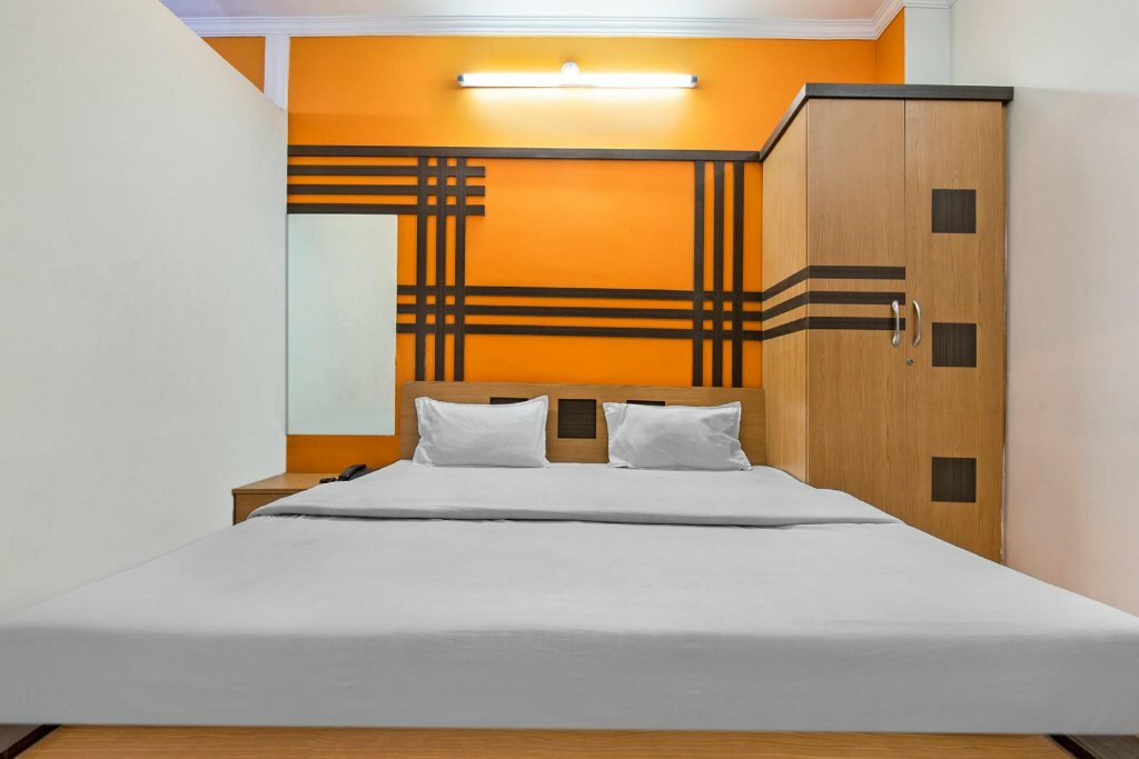 Hotel Spot On 64196 Silver Green, Calcutta, photo