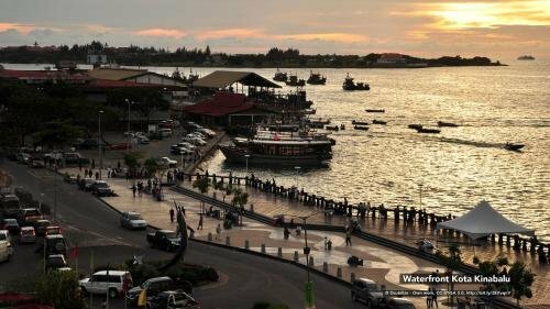 Hotel Oyo 218 Storytel, Kota Kinabalu, photo