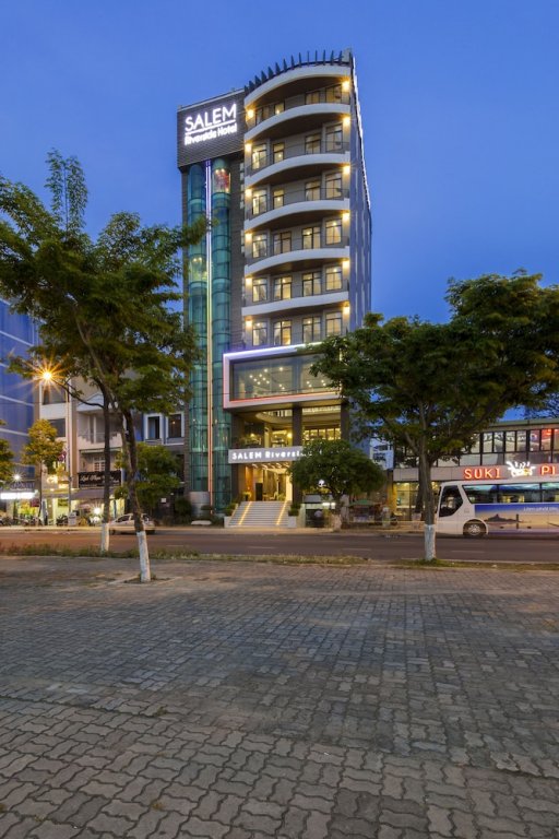 Фото Salem Riverside Hotel