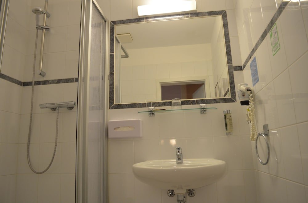 Фото Jahrhunderthotel Leipzig