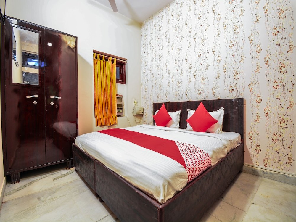 Фото Oyo 19463 Sapphire Palace