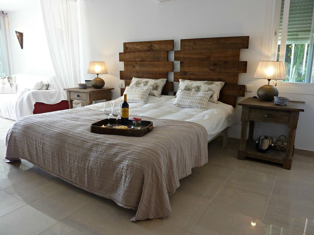Фото Villa Breeze Marbella Luxury B&b