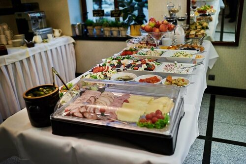 Гостиница Hotel Fado Spa&Restaurant в Свиднице