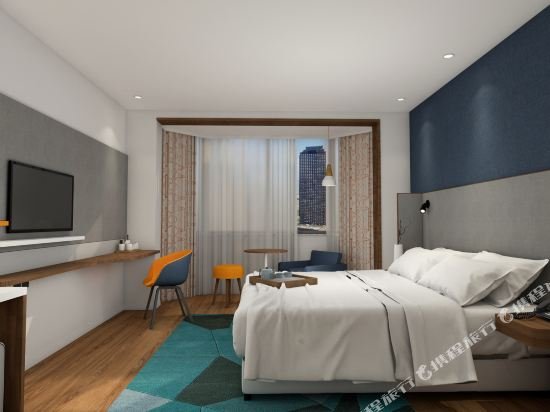 Фото Holiday Inn Express Shanghai Jinqiao Central, an Ihg Hotel