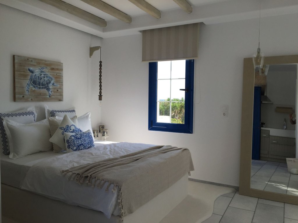 Фото Athina Studios & Suites