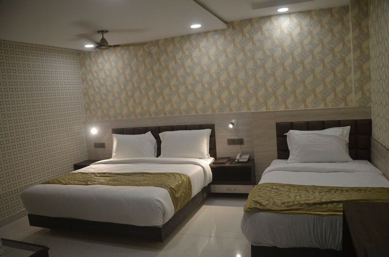 Гостиница Hotel Rajeev Regency