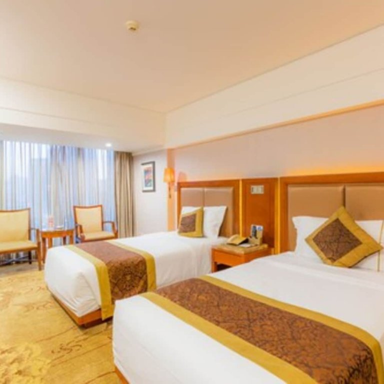 Фото Zhuhai Guotai Hotel