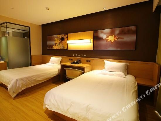Hotel Iu Hotel Zhuhai Gongbei Immigration Port Branch, Guangzhou, photo