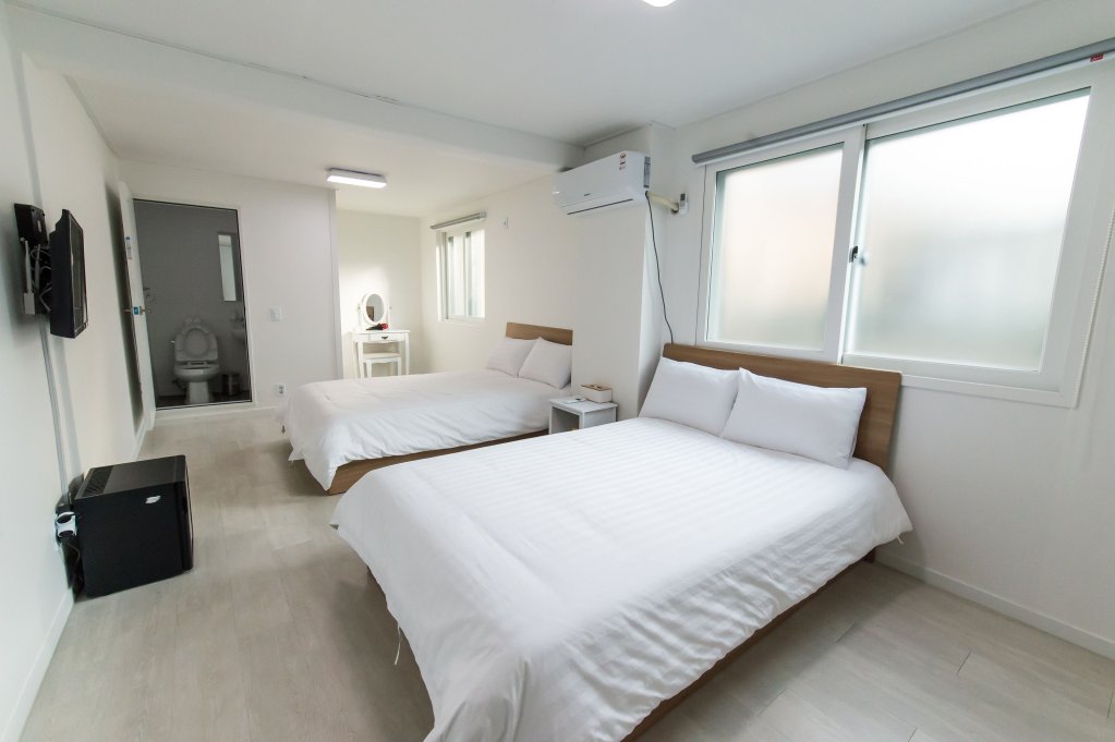 Фото K-pop Hotel Seoul Tower