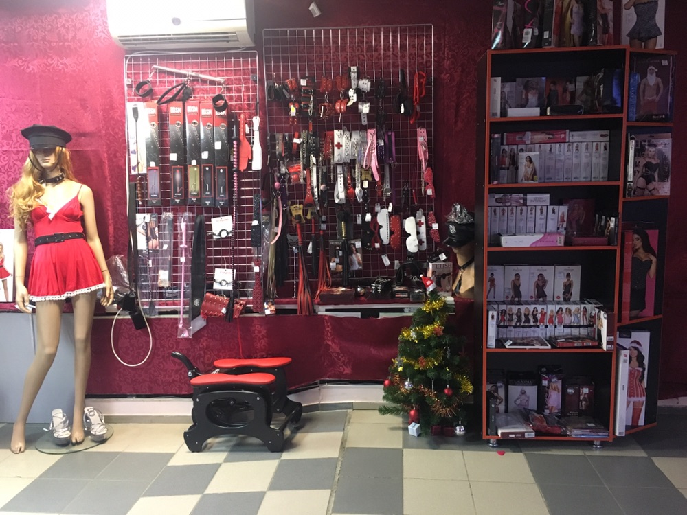 Холли Мари Комбстың порно фотосуреттері