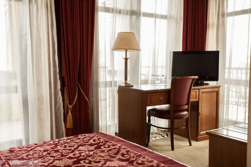 Гостиница Ambasadori в Тбилиси