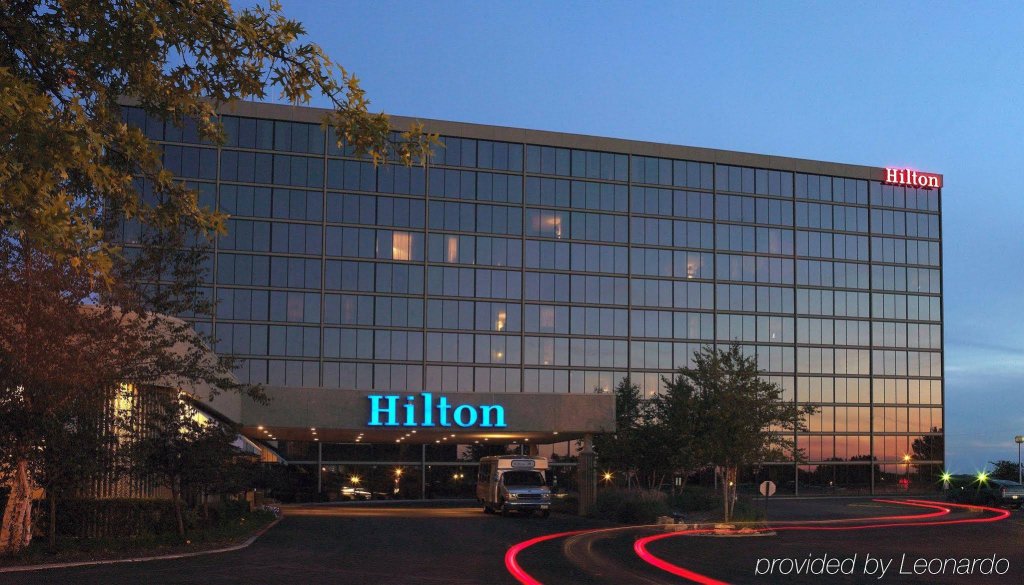 Фото Hilton Kansas City Airport