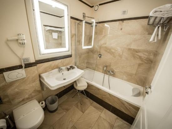 Фото Victoria Hotel Letterario